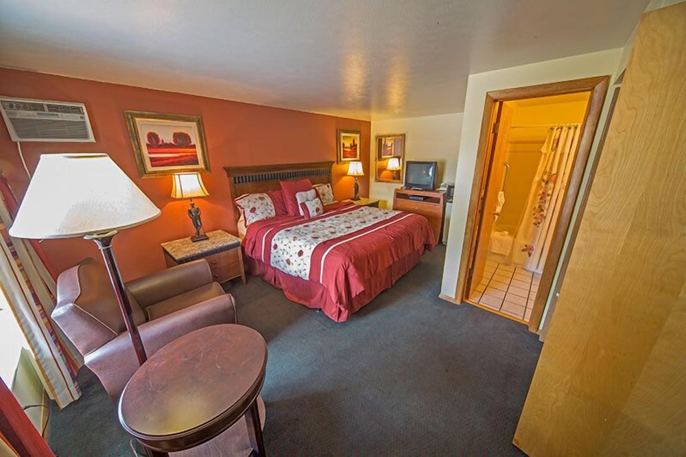 Rainbow Lodge and Inn - photo 22