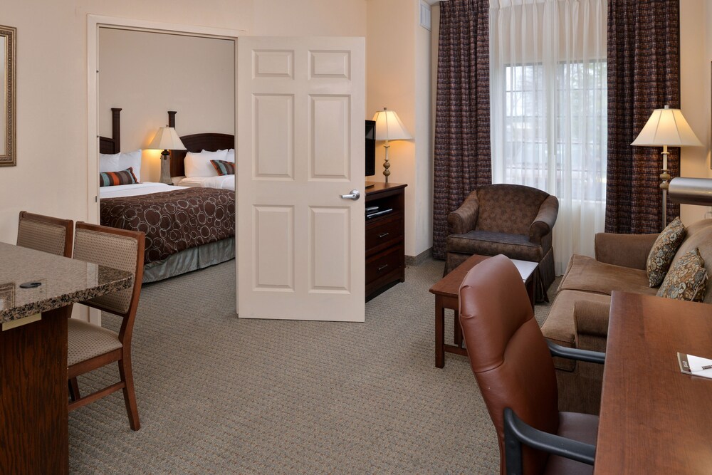 Staybridge Suites Chesapeake by IHG - photo 9