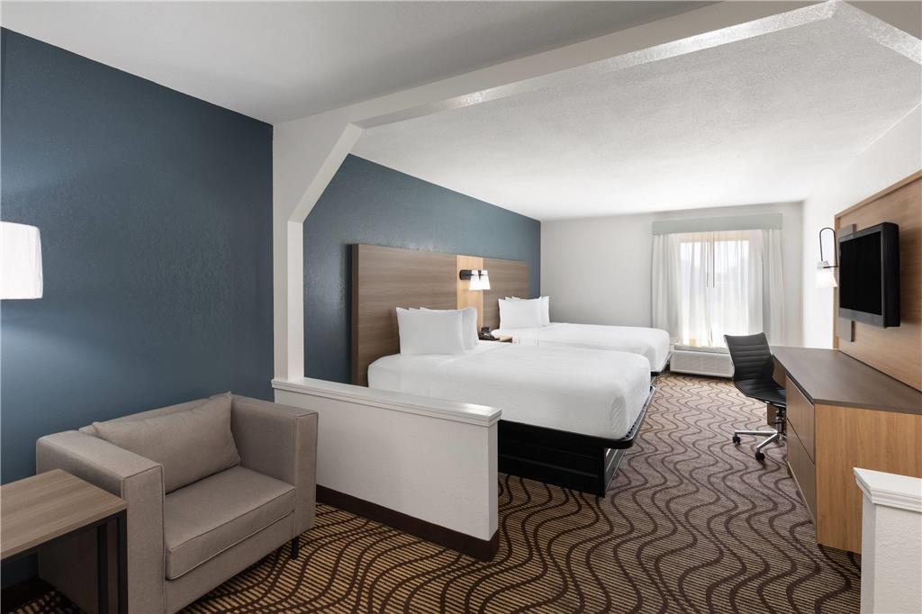 Baymont by Wyndham Moss Point Pascagoula - photo 23
