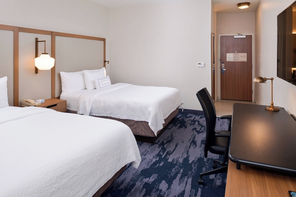 Fairfield Inn & Suites by Marriott Arlington Six Flags - photo 13