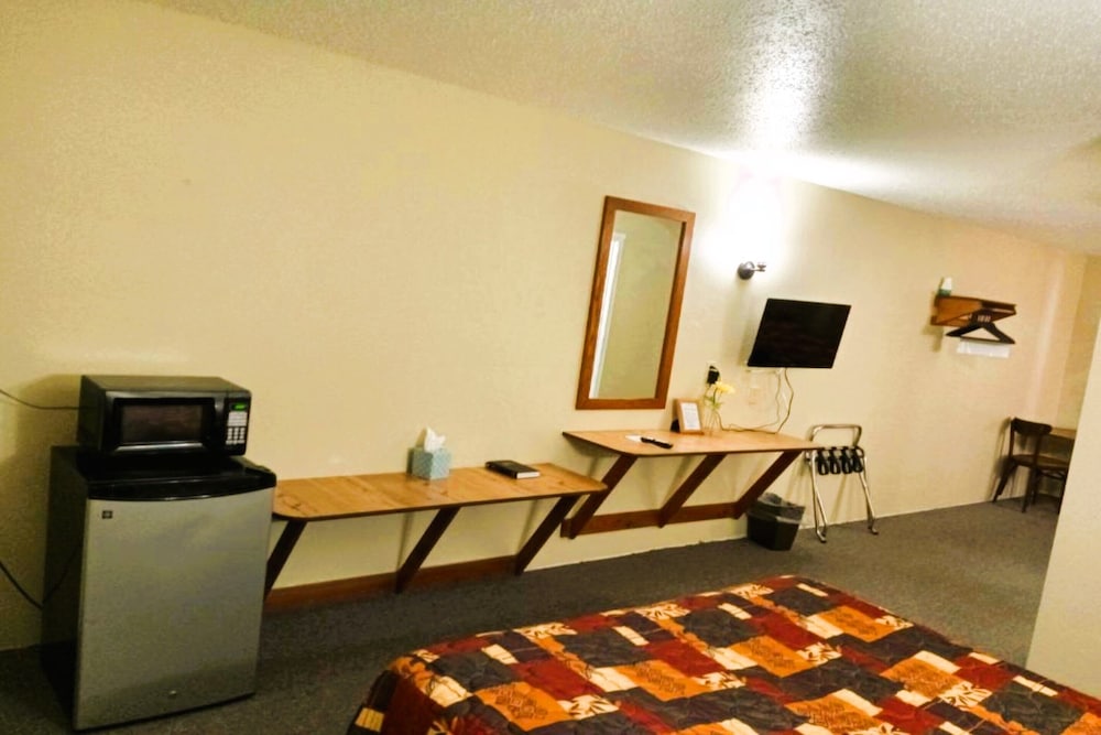 Love Hotels Kadoka by OYO at Badlands SD - photo 7