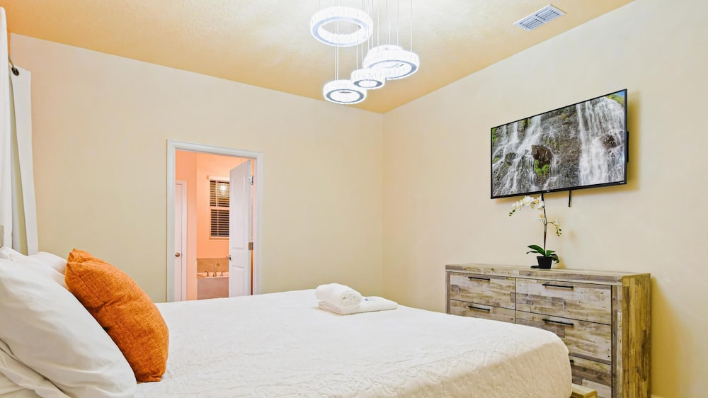 Storey Lake 9br With Theater Pool Spa by Disney Kissimmee - photo 16