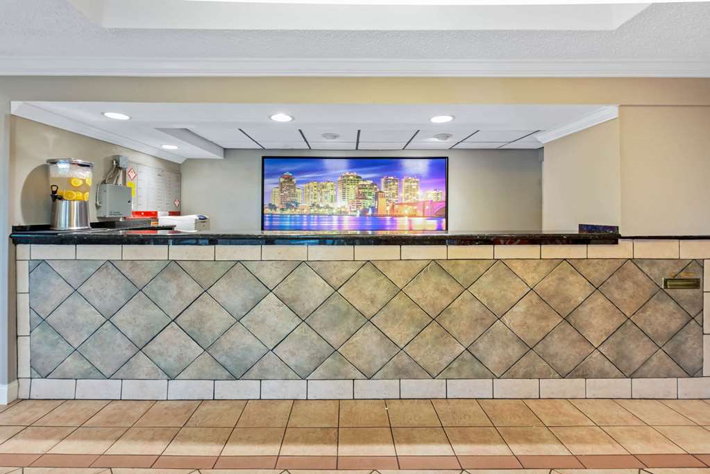 La Quinta Inn by Wyndham West Palm Beach Florida Turnpike - photo 14