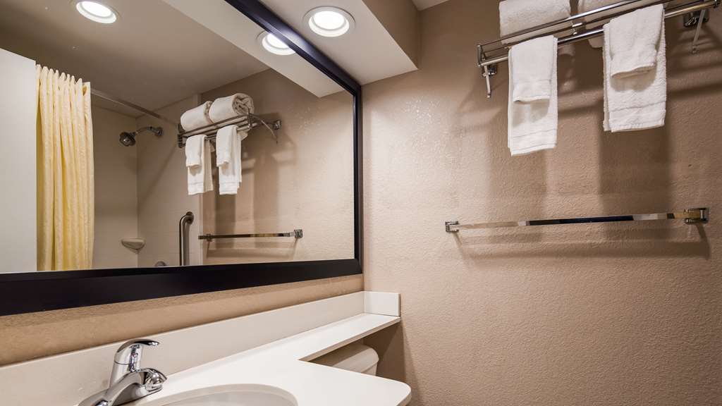 Best Western Gateway Adirondack Inn - photo 22