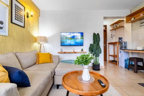 The Cozy Corner 1BR in Westlands near Sarit Centre
