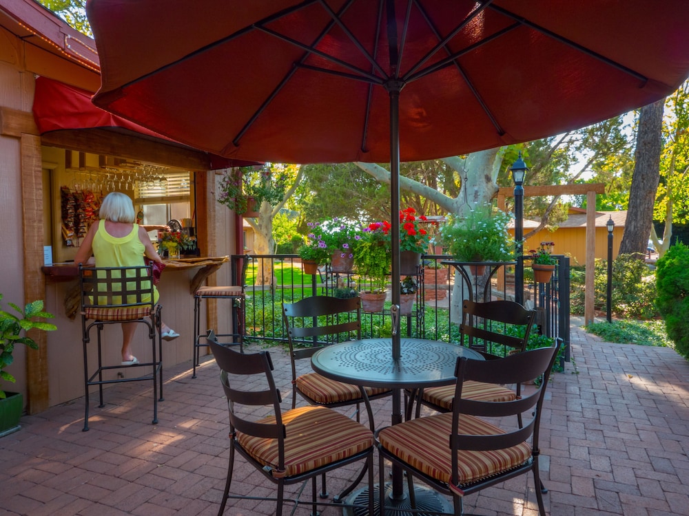 Sky Ranch Lodge - photo 44