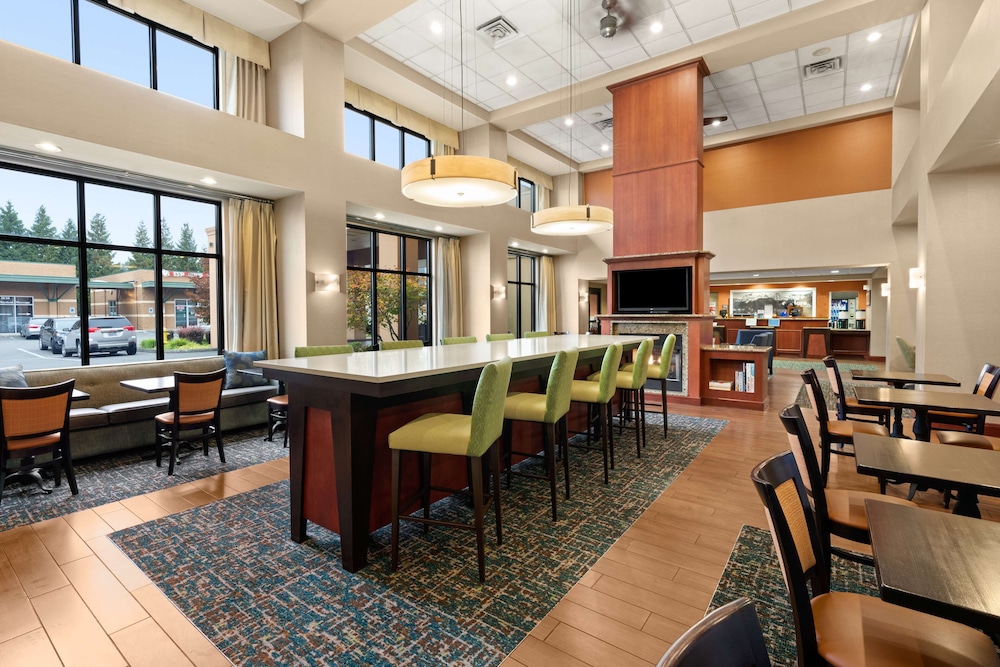 Hampton Inn & Suites Burlington - photo 26