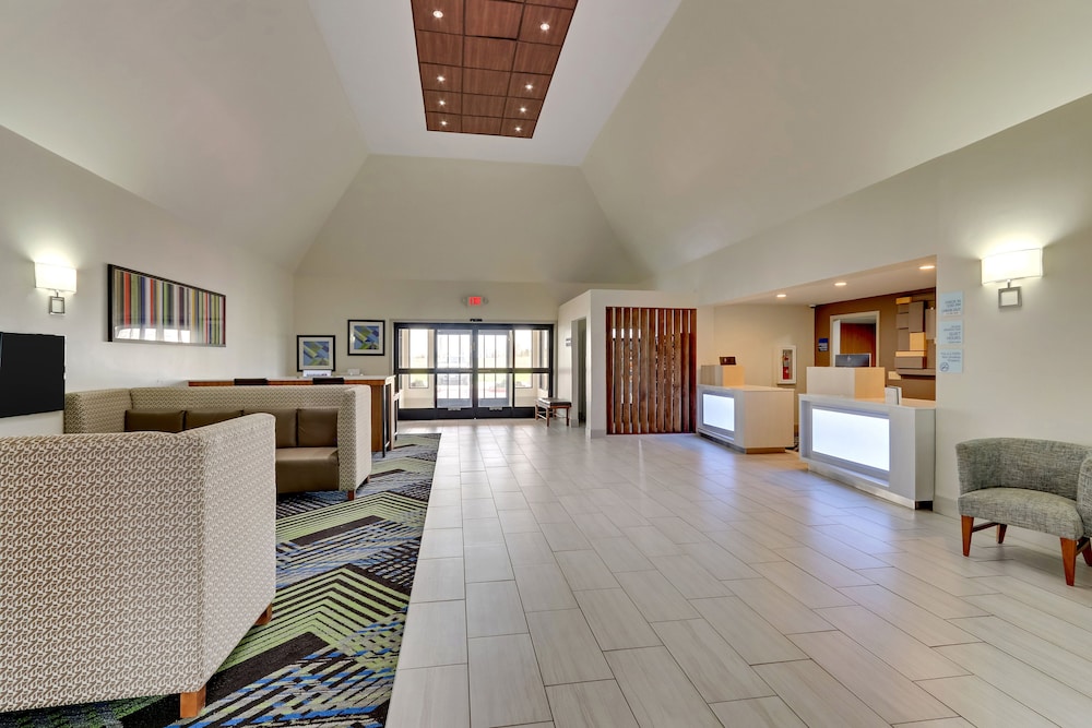 Holiday Inn Express Hotel & Suites Bad Axe by IHG - photo 60