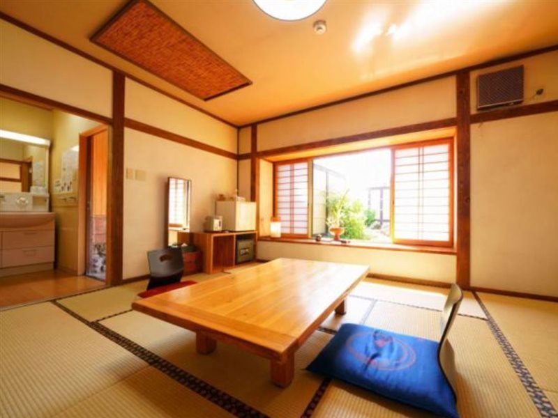 Oyado Uraku in Yufu, Japan