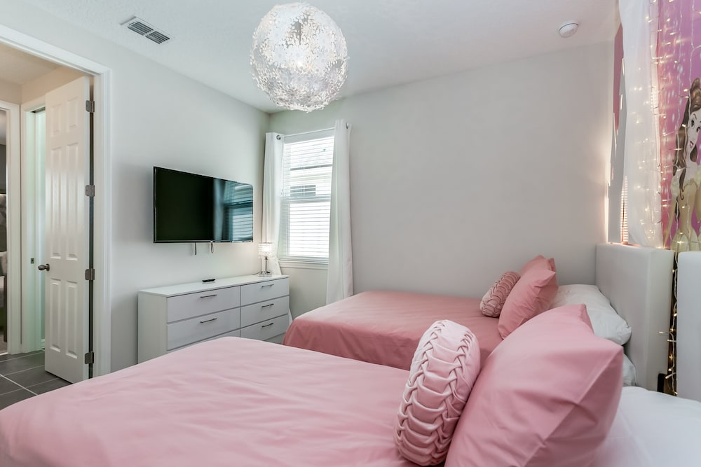 1834cvt New Solara 9 Bedroom 6 Bathroom Resort - photo 25