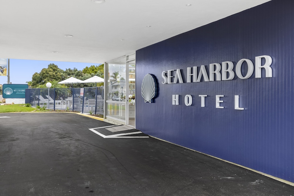 Sea Harbor Hotel - photo 63