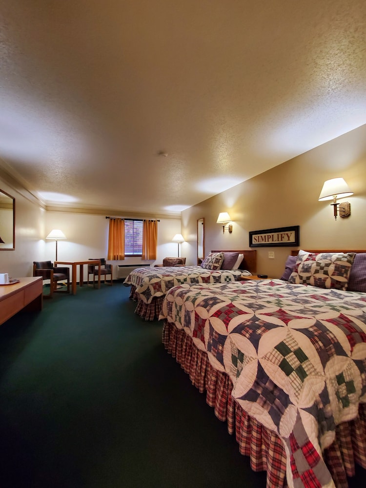 Covered Wagon Motel - photo 46