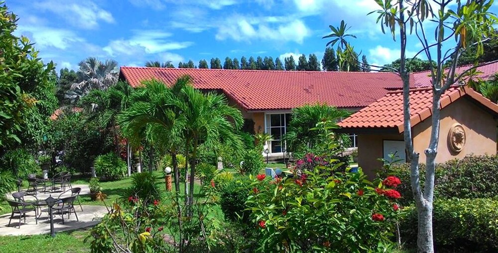 Pictory Garden Resort in Sattahip, Thailand