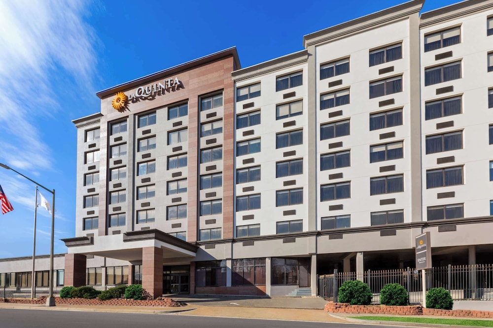 La Quinta Inn & Suites Washington DC Capital NoMA - featured photo