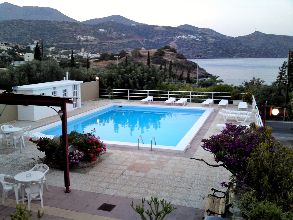 Dimitra Aparthotel in Agios Nikolaos, Greece