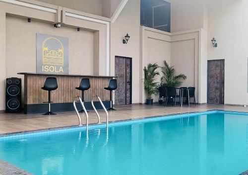 Isola Luxury Farm Suites in Nashik, India