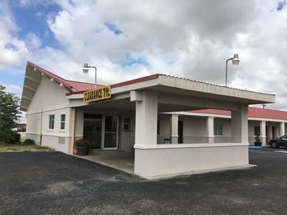 Budget Inn Fort Stockton - photo 23
