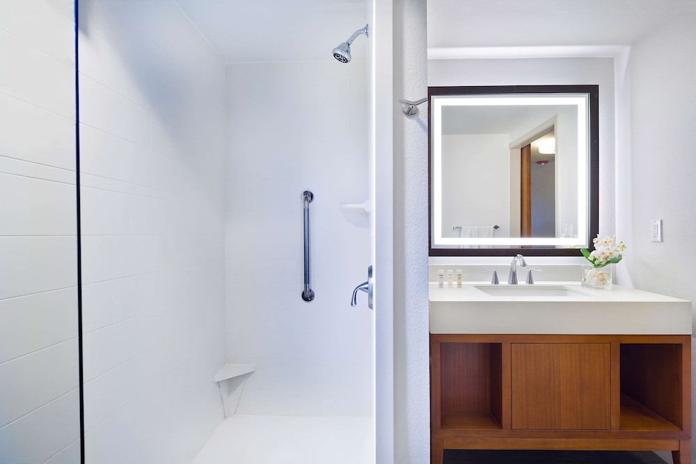 Hilton Garden Inn Kauai Wailua Bay - photo 38