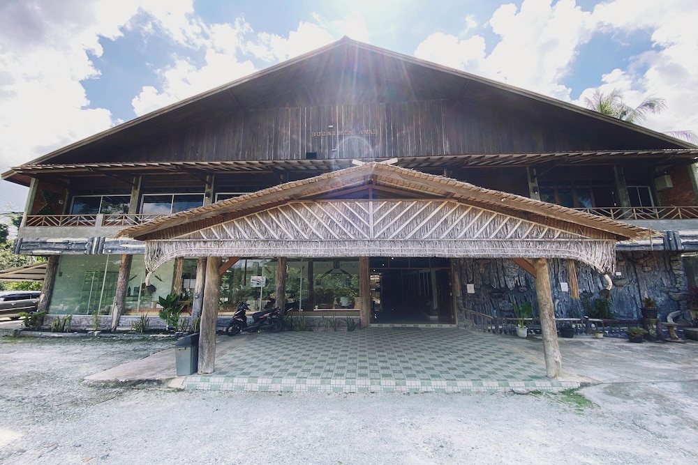 Bujai Mentawai Griya Hotel — hotel in Tuapejat