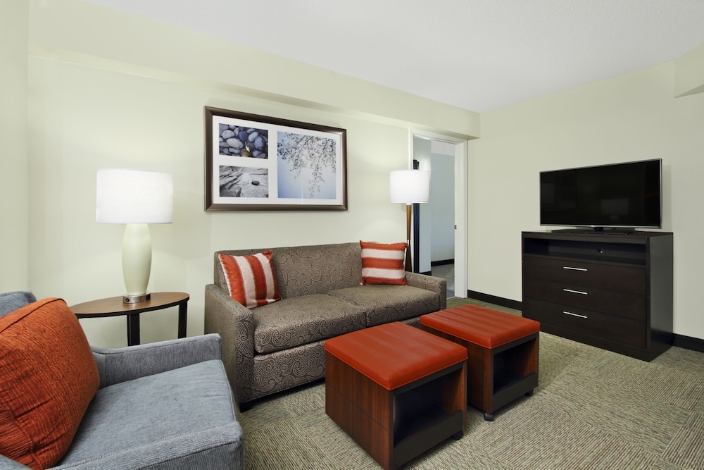 Staybridge Suites Tysons McLean by IHG - photo 9