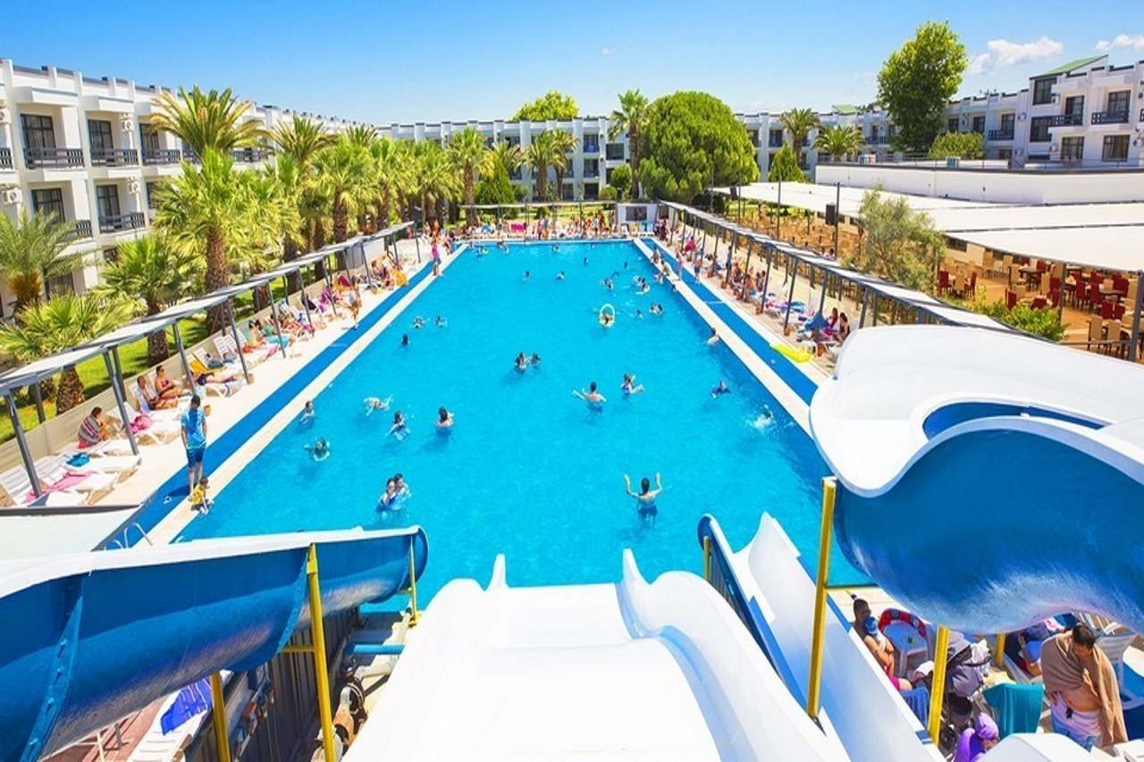 Bonjo Club Resort
