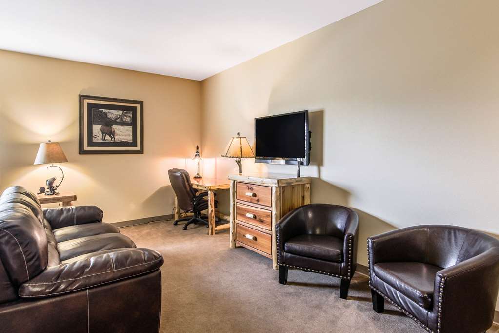 Quality Inn Selah North Park - photo 17