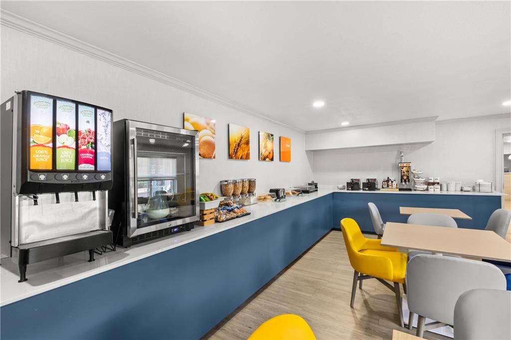 Comfort Inn & Suites Rome South - photo 39