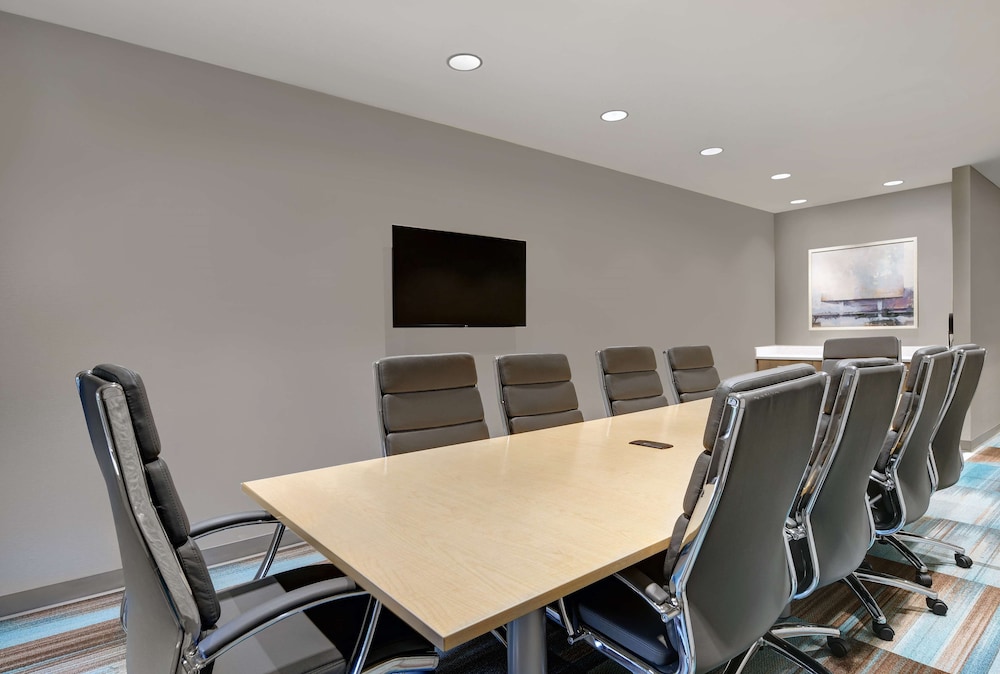 Home2 Suites by Hilton Bordentown - photo 42
