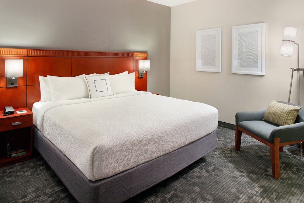 Courtyard by Marriott Nashville Airport - photo 10