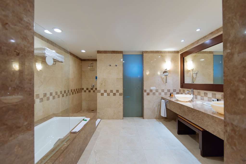 BMAYAP ROOM