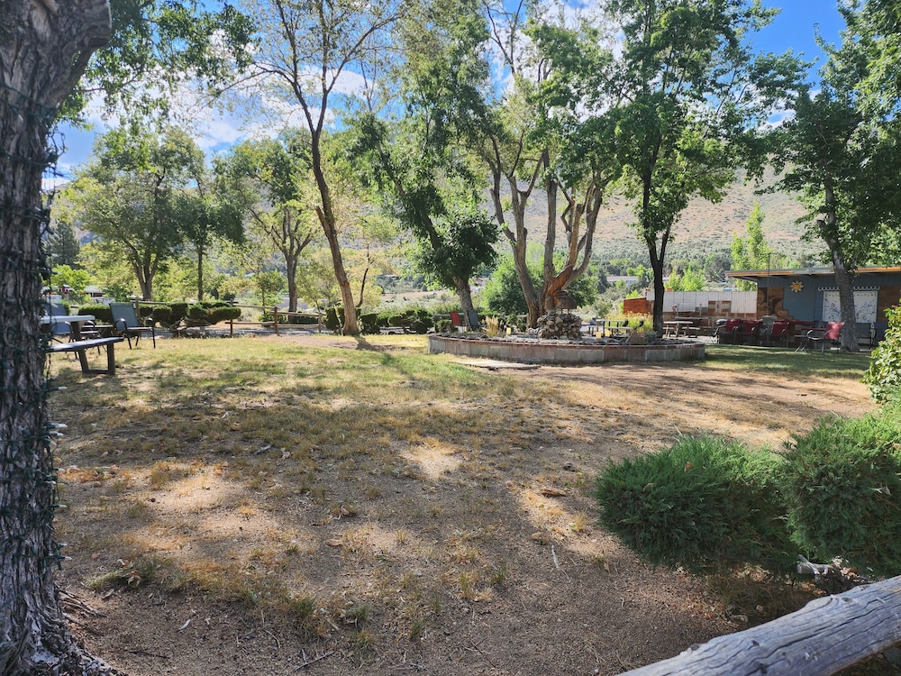 Toiyabe Motel - photo 20