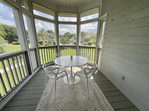Mod And Fun Villa With Full Access To All Resort Amenities 9ewc 2 Bedroom Villa - photo 15