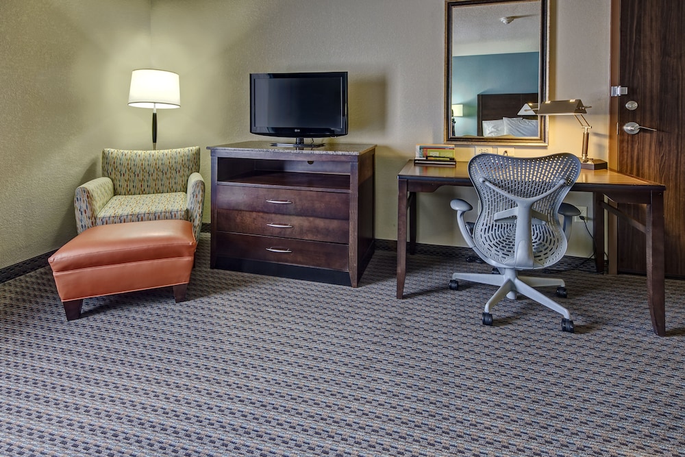 Hilton Garden Inn Tulsa Midtown - photo 14