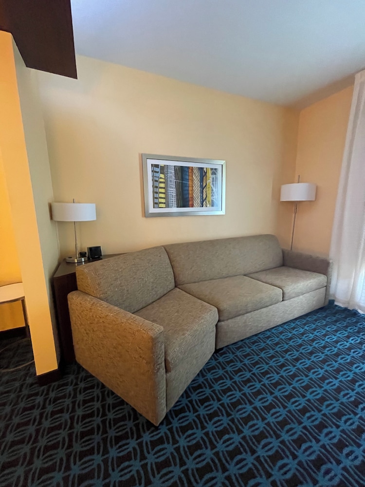 Fairfield Inn & Suites Athens - photo 14