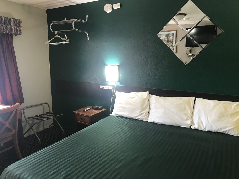 Cooper Motel Tuscola - photo 5