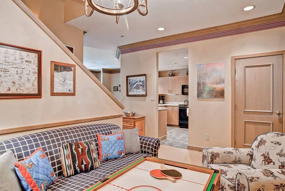 Highlands Slopeside by East West Hospitality - photo 258