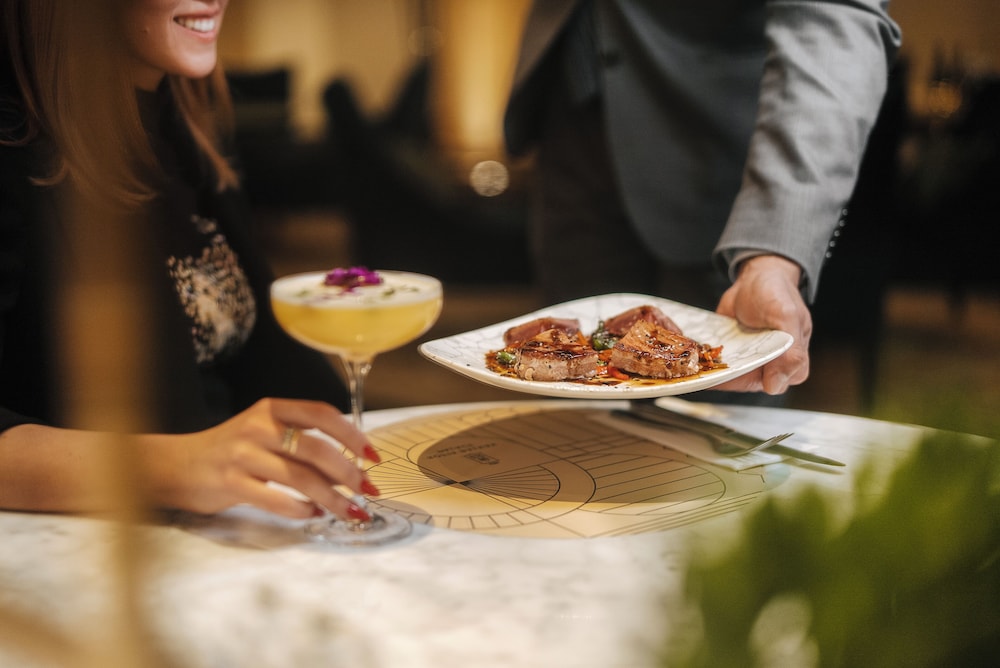 מזון ומשקאות