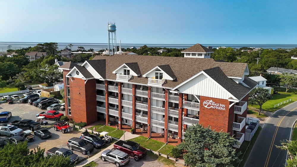 The Anchorage Inn and Marina — hotel in Stone Mountain