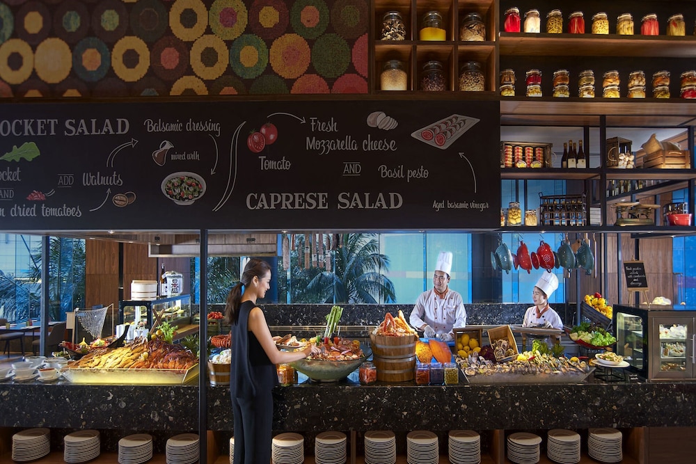 מזון ומשקאות