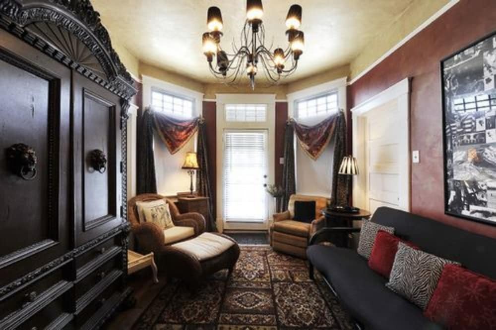 Austin's Inn at Pearl Street - photo 8