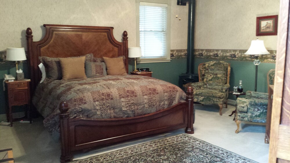 Hennessey House - photo 3