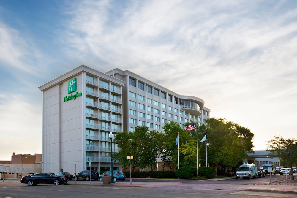 Holiday Inn Sioux Falls City Centre an IHG Hotel - featured photo