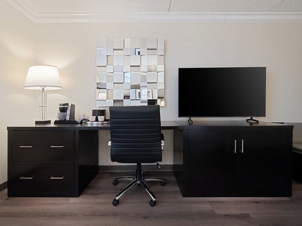 Crowne Plaza Suffern Mahwah by IHG - photo 18