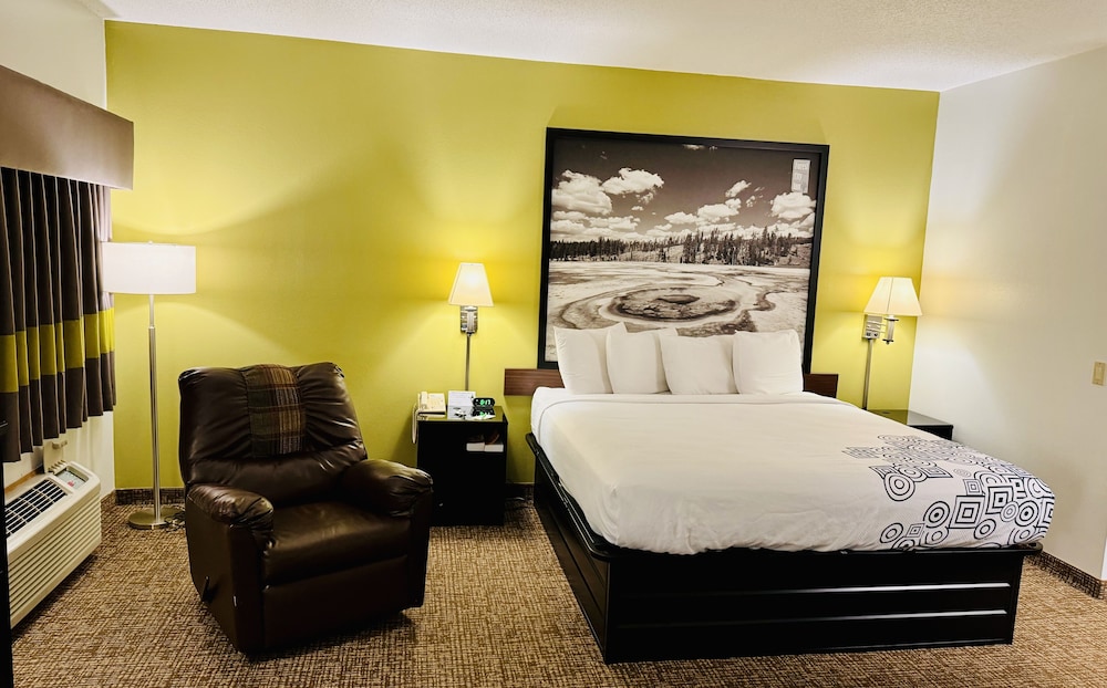 Forest City Inn - photo 21