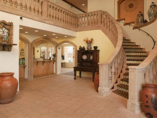The Inn at Rolling Hills - photo 3