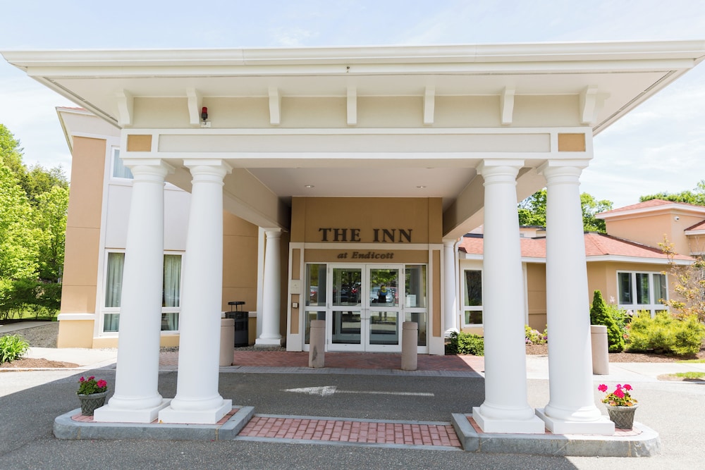 The Wylie Inn and Conference Center at Endicott College — hotel in Beverly