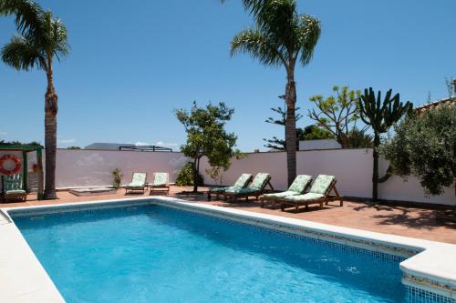 Apartamento Villa Mayo A — 4-Star Luxury Hotel in Conil De La Frontera, Spain