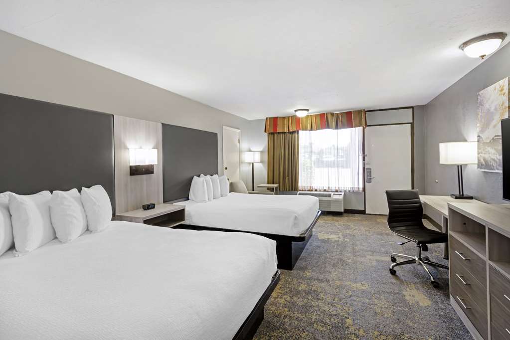 Best Western Plus Weston Inn - photo 8