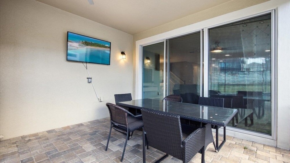 New Home 7 Bed Solara Resort Private Pool spa 7 Bedroom Home by RedAwning - photo 50