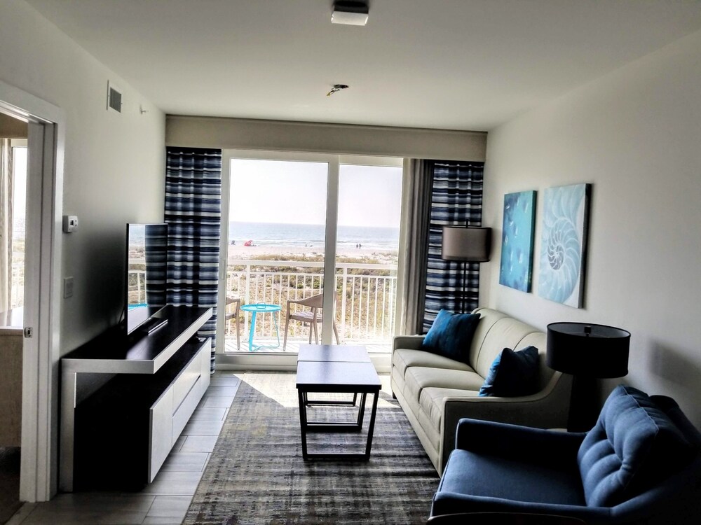 Provident Oceana Beachfront Suites - photo 18